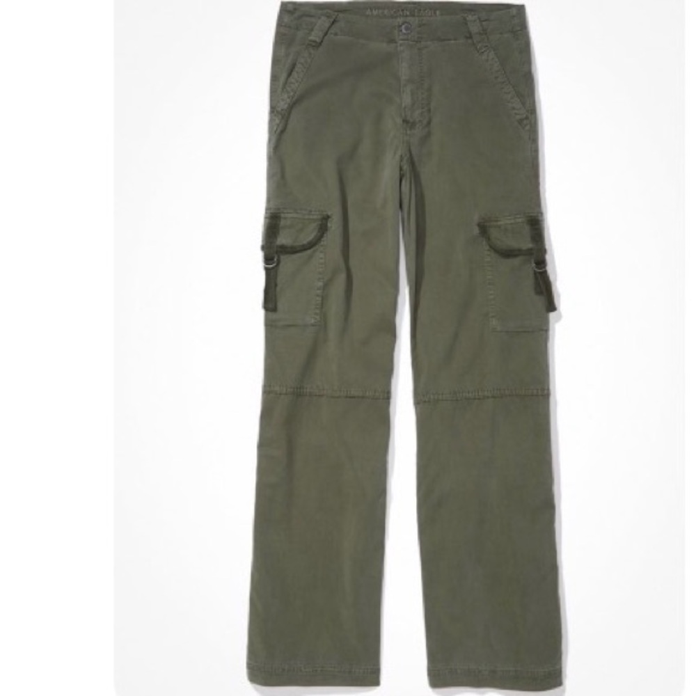 American eagle dreamy drape cargo  size 6  in great shape